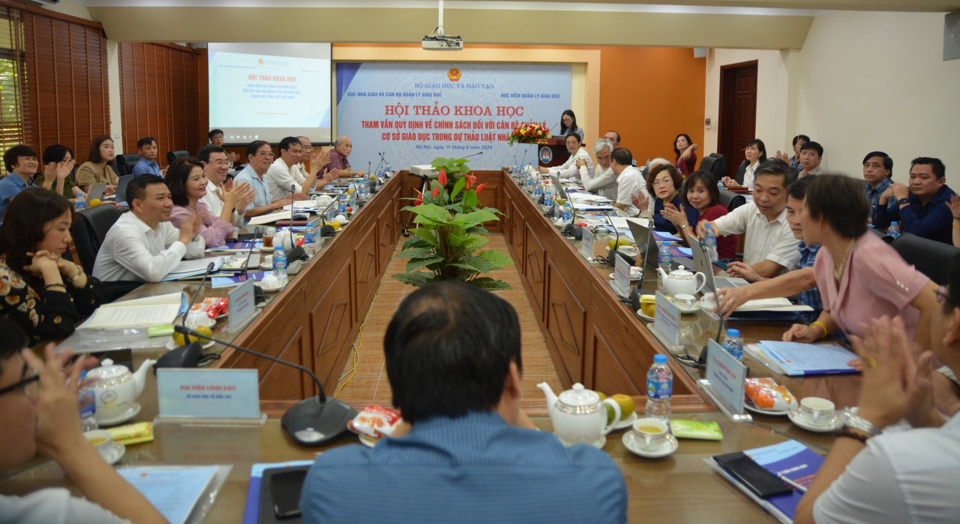 Hội thảo khoa học: Tham vấn quy định về chính sách đối với cán bộ quản lý cơ sở giáo dục trong dự thảo luật nhà giáo