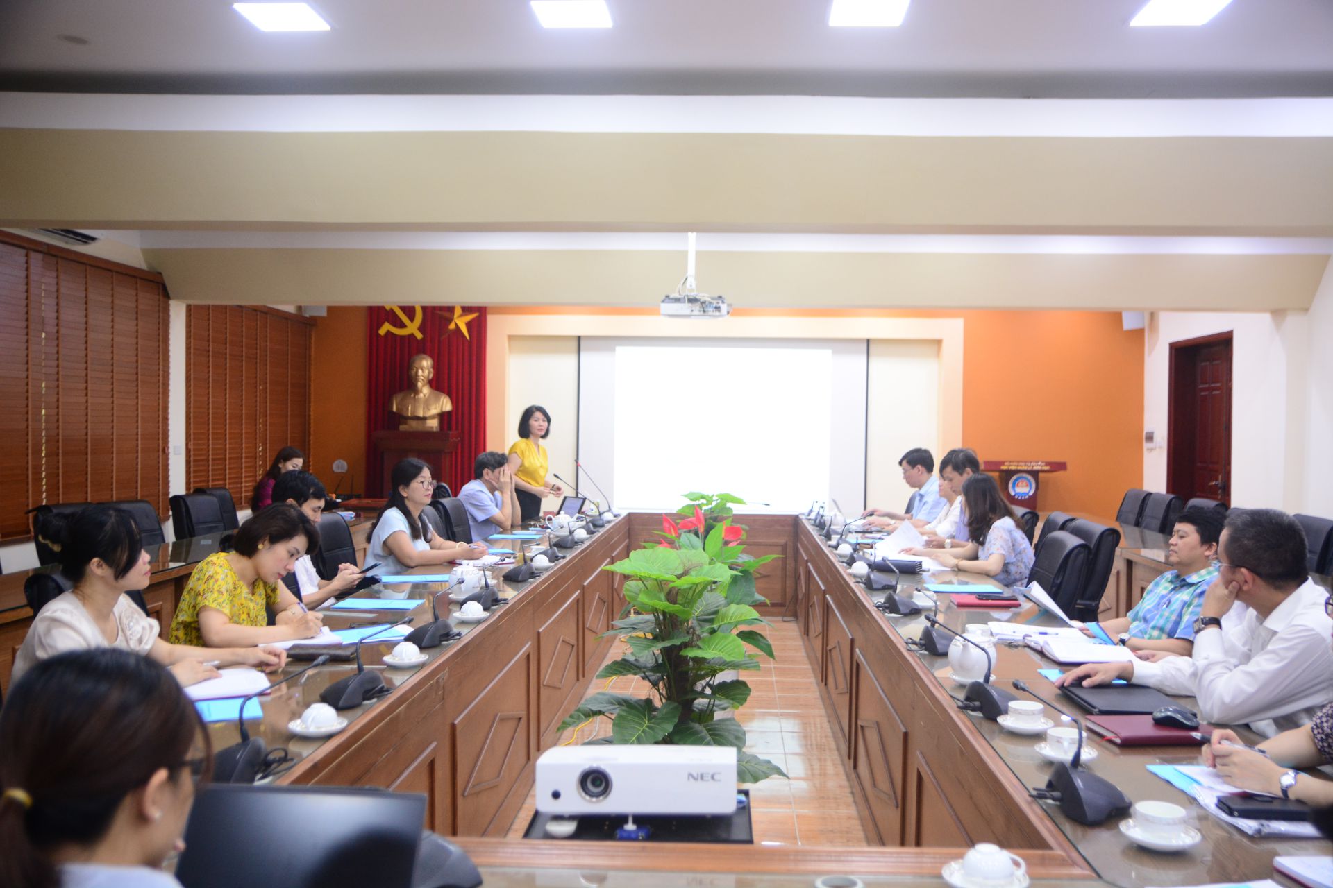 Sinh hoạt Chuyên đề: “Nâng cao chất lượng Chi bộ trực thuộc Đảng ủy Học viện Quản lý giáo dục”