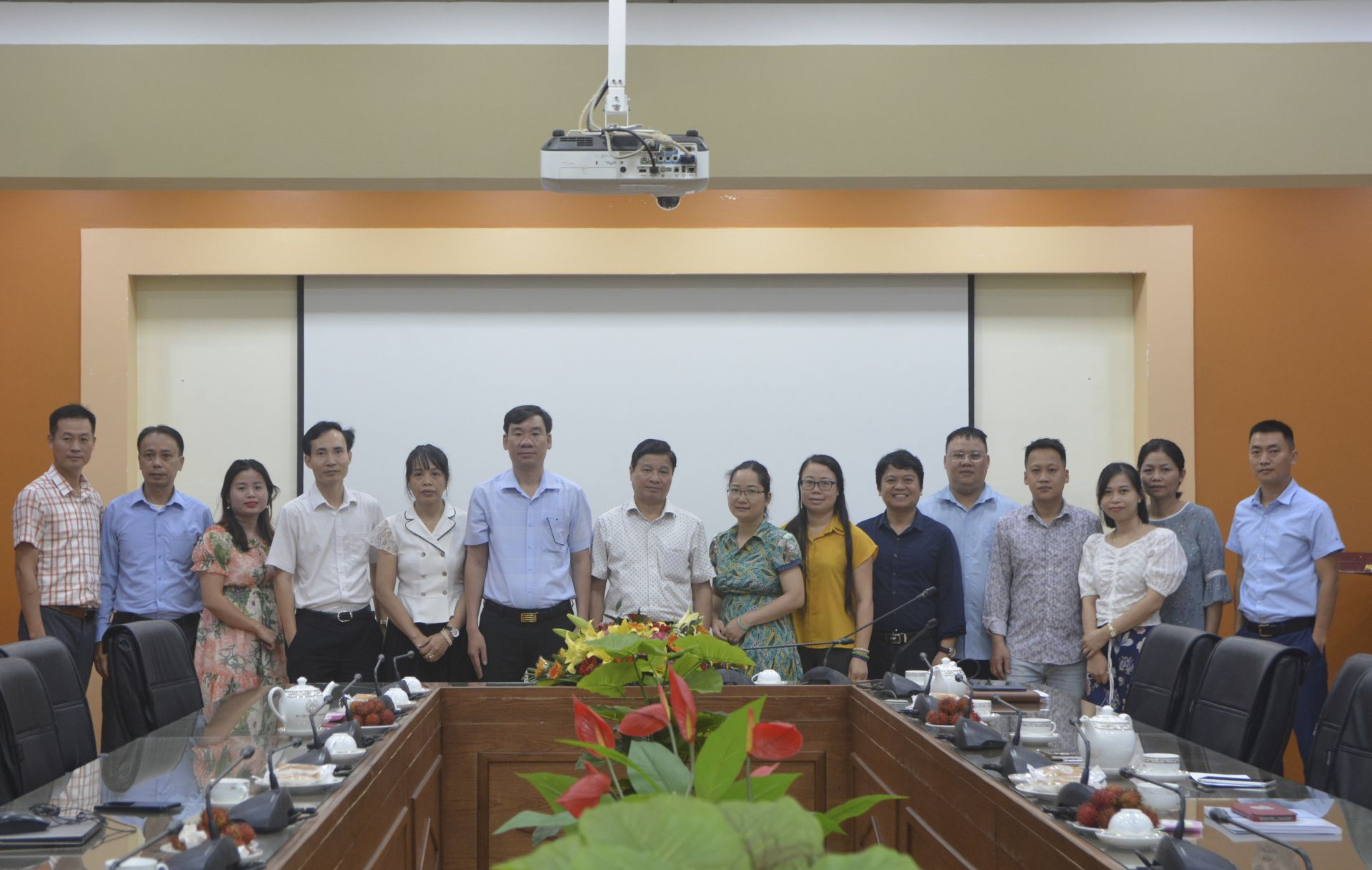 Lãnh đạo Học viện Quản lý giáo dục gặp mặt tri ân thân nhân các gia đình Thương binh, Liệt sĩ
