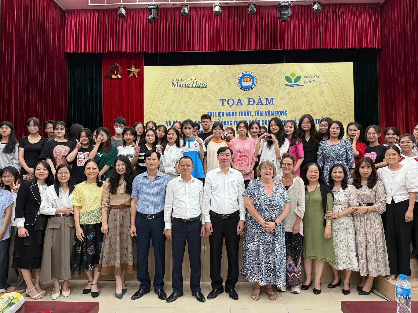 TỌA ĐÀM KHOA HỌC “TRỊ LIỆU NGHỆ THUẬT, TÂM VẬN ĐỘNG _ KINH NGHIỆM QUỐC TẾ VÀ VẬN DỤNG TẠI VIỆT NAM”
