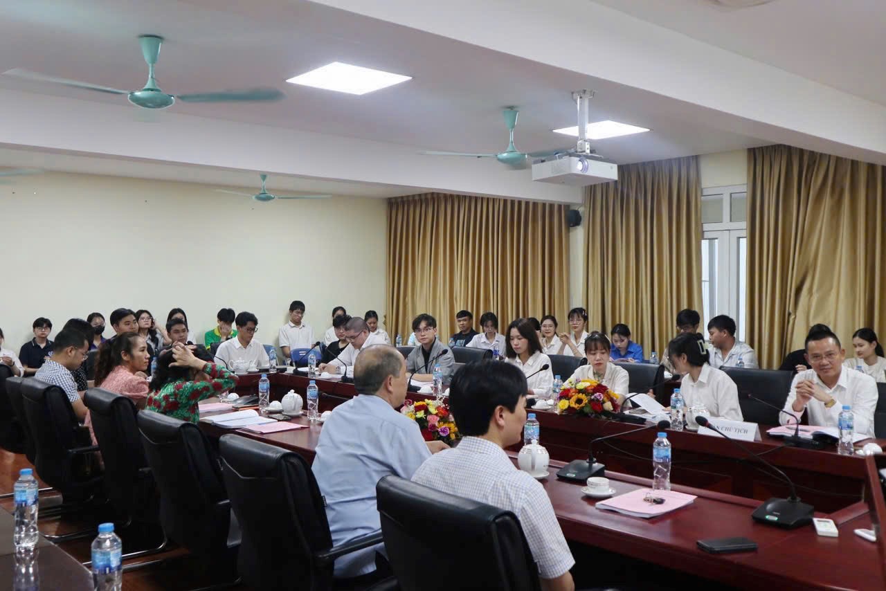 HỘI NGHỊ SINH VIÊN NGHIÊN CỨU KHOA HỌC KHOA TÂM LÝ GIÁO DỤC NĂM HỌC 2024 -2025