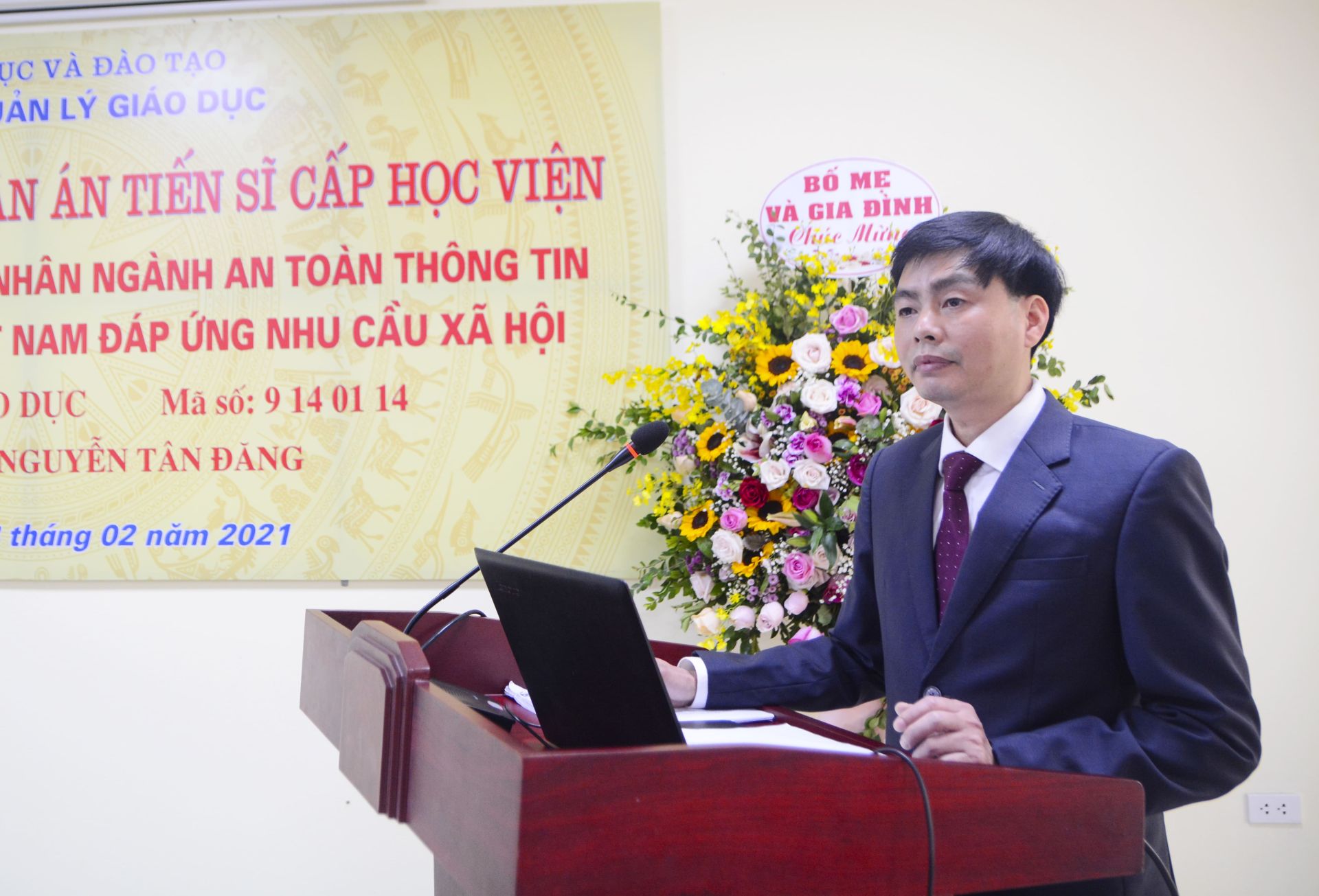 Nghiên cứu sinh Nguyễn Tân Đăng bảo vệ thành công Luận án Tiến sĩ tại Học viện Quản lý giáo dục