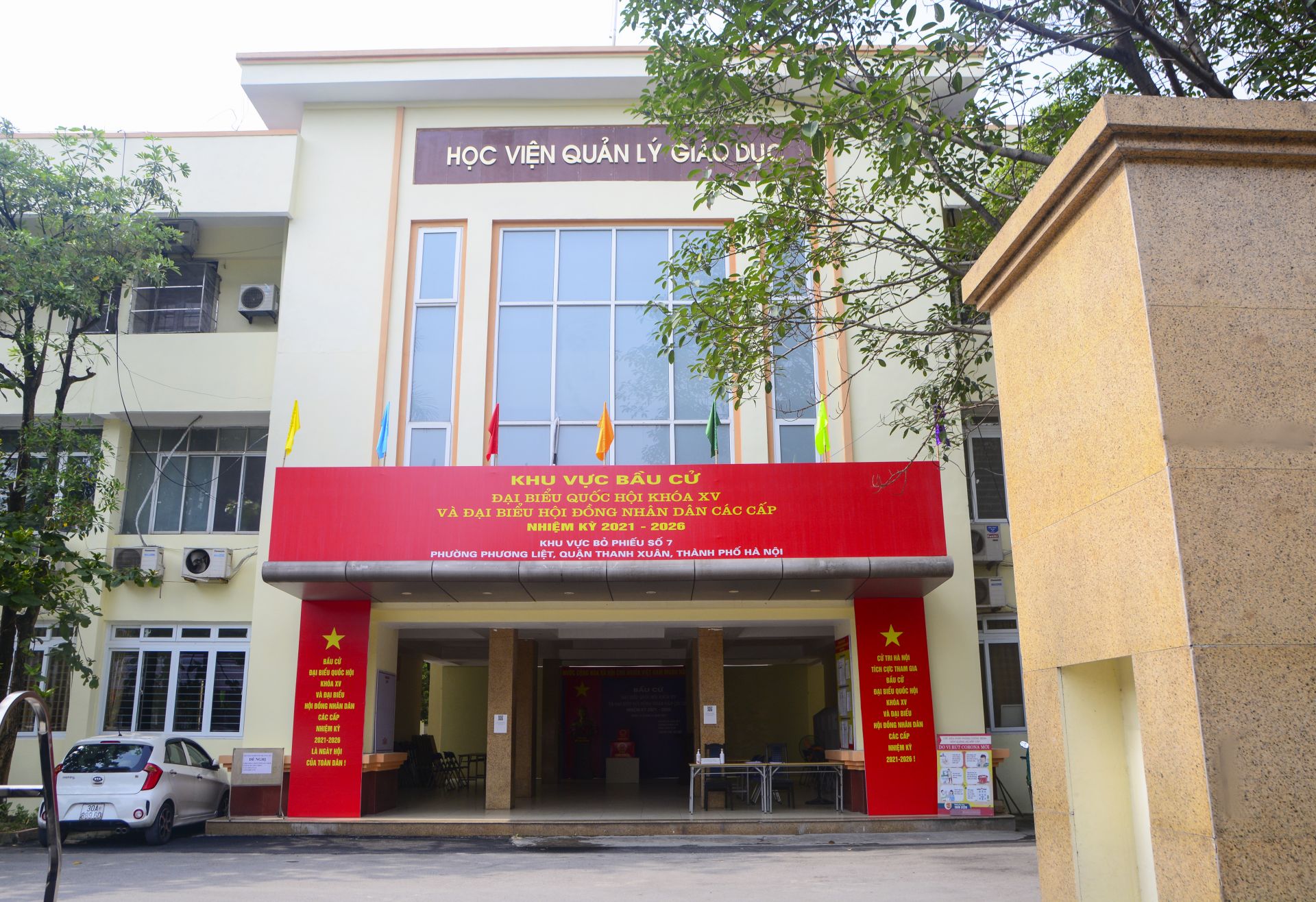 Học viện Quản lý giáo dục phối hợp với UBND Phường Phương Liệt làm tốt công tác chuẩn bị cho bầu cử ĐBQH Khóa XV và đại biểu HĐND các cấp nhiệm kỳ 2021-2026