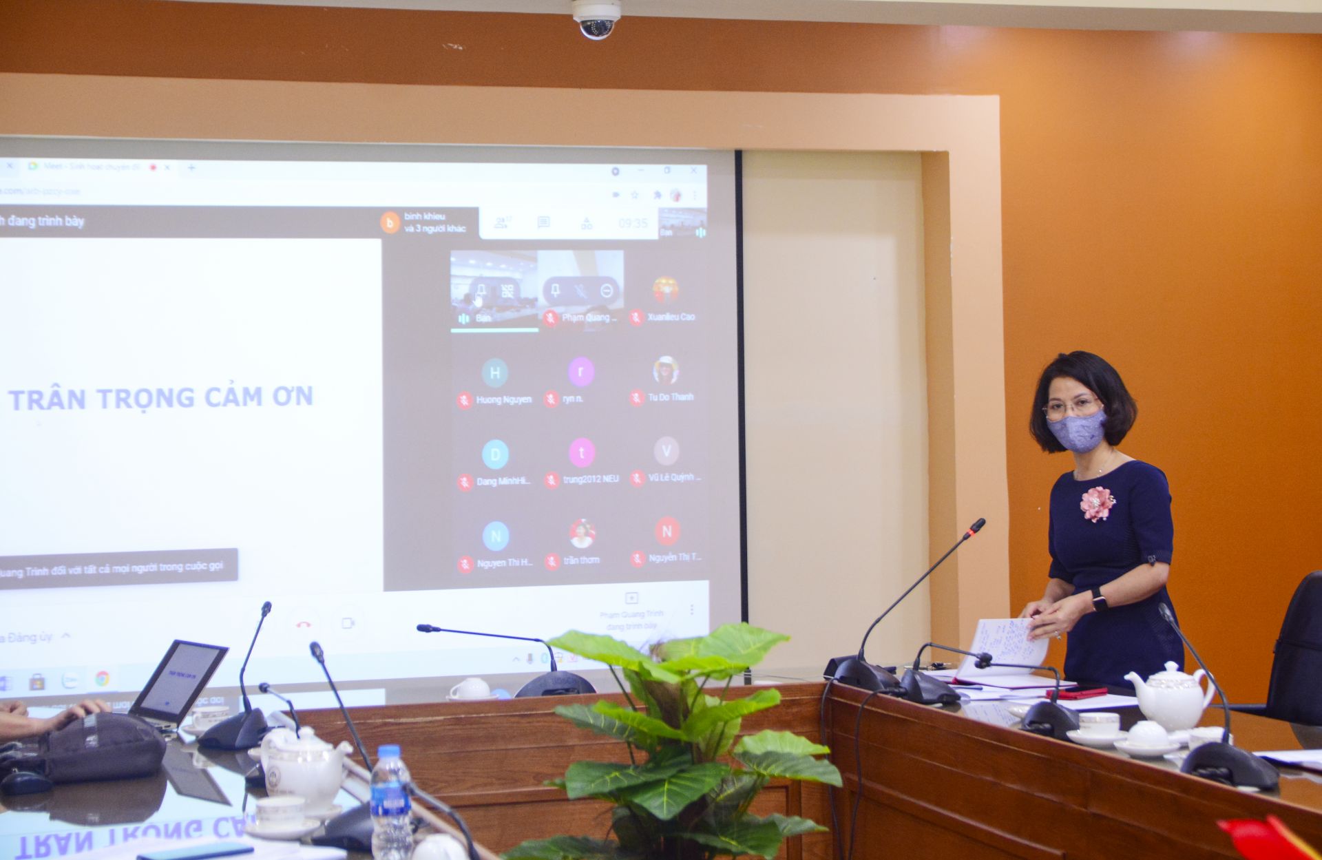 PGS.TS Nguyễn Thị Thu Hằng, Bí thư Đảng ủy, Chủ tịch Hội đồng Học viện