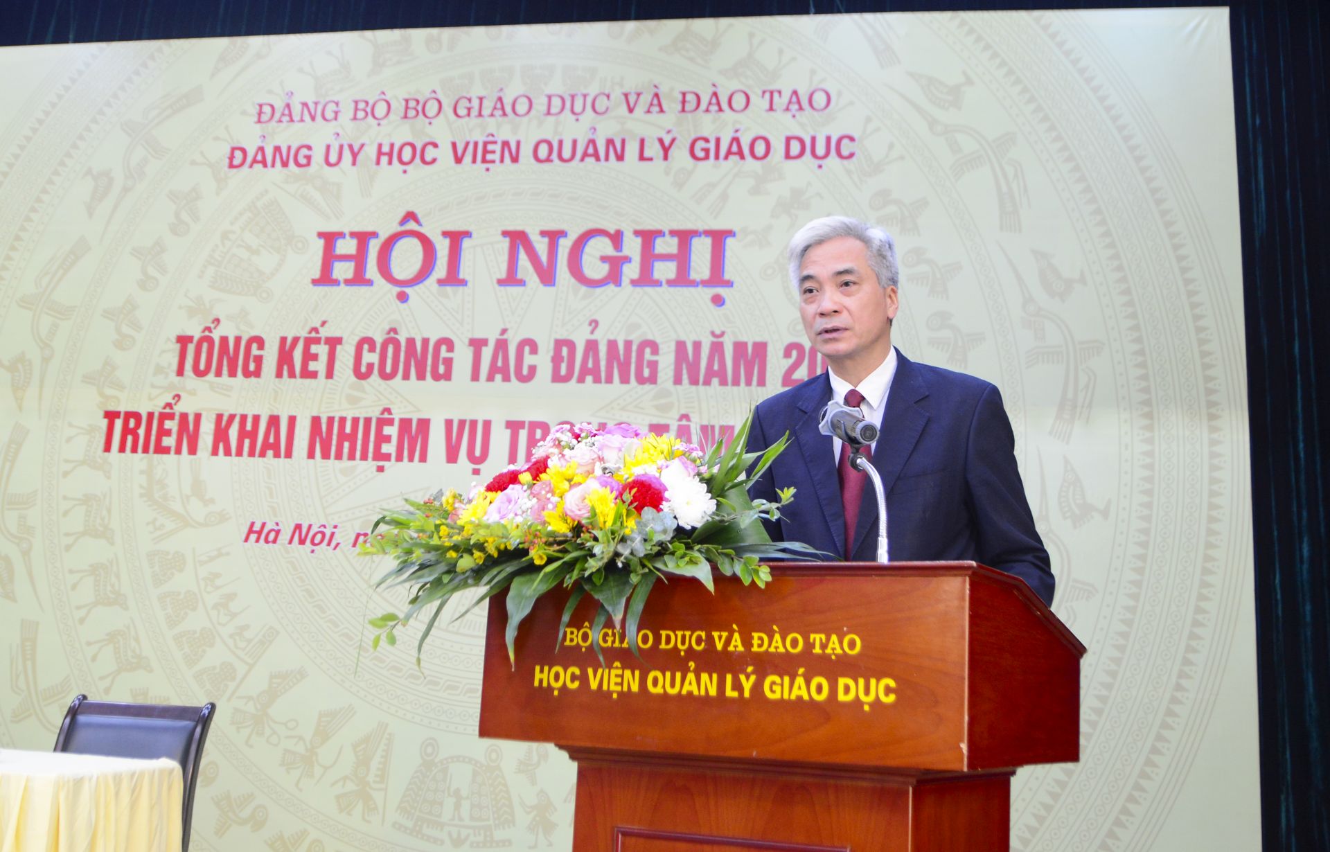 PGS.TS Trần Hữu Hoan, Ủy viên Ban Thường vụ Đảng bộ, Phó Giám đốc Học viện Quản lý giáo dục