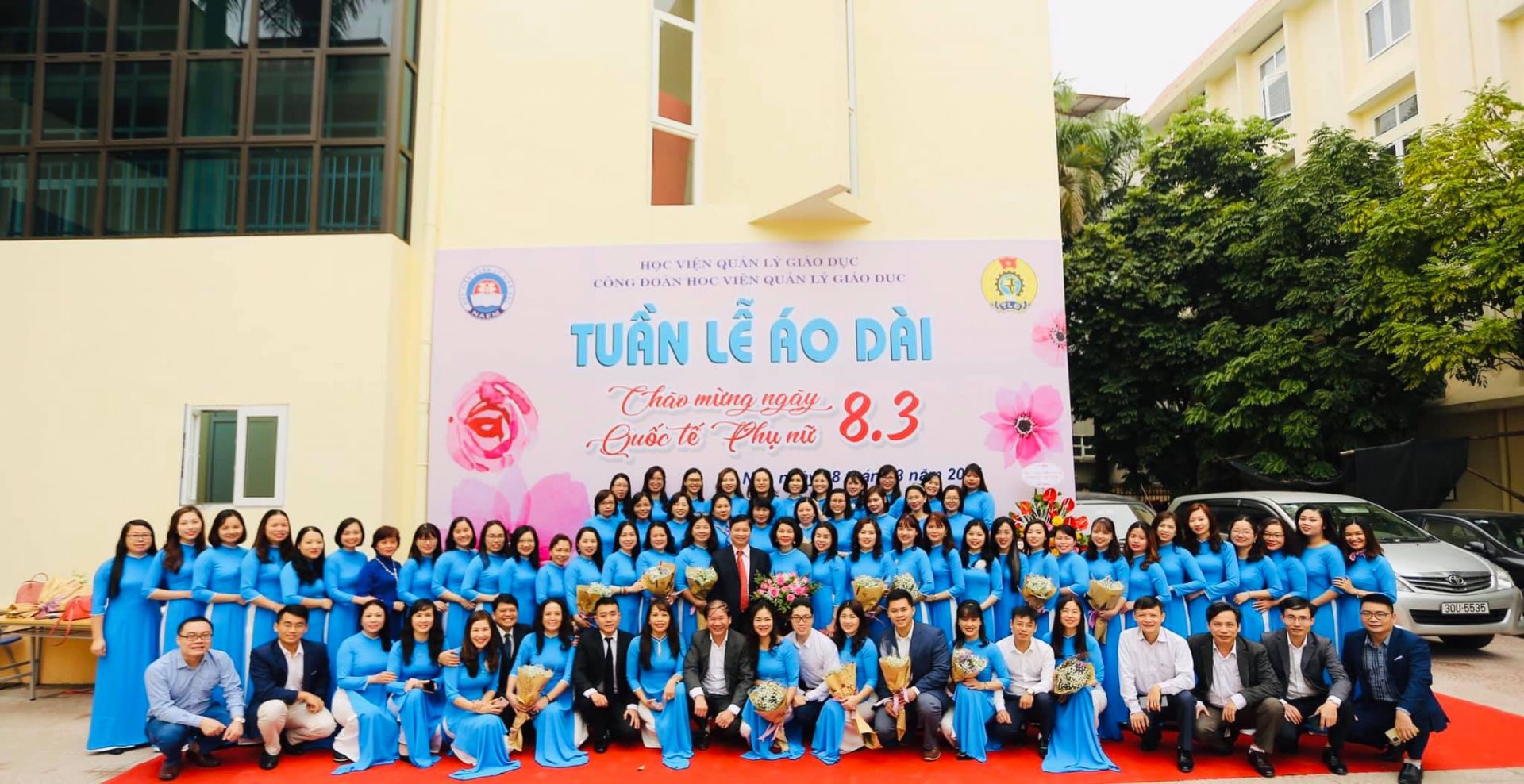 Duyên dáng, tự hào hình ảnh Áo dài Việt Nam tại Học viện Quản lý giáo dục