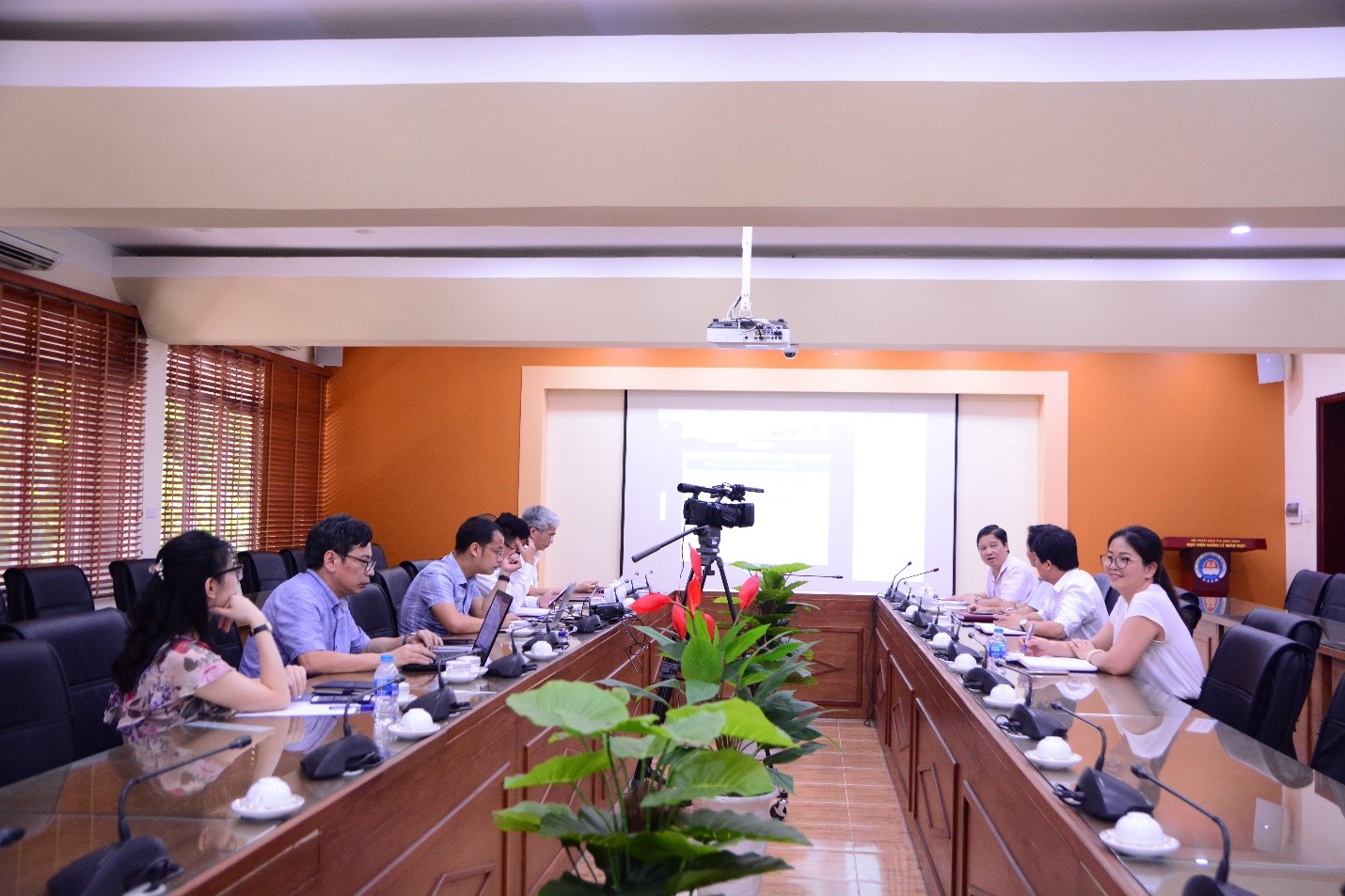 Học viện Quản lý giáo dục và 07 trường sư phạm họp với đoàn giám sát, hỗ trợ kỹ thuật của Ngân hàng Thế giới trong khuôn khổ Chương trình ETEP