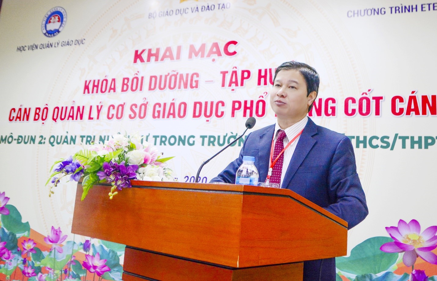 GS.TS Phạm Quang Trung, Giám đốc Học viện Quản lý giáo dục phát biểu khai mạc